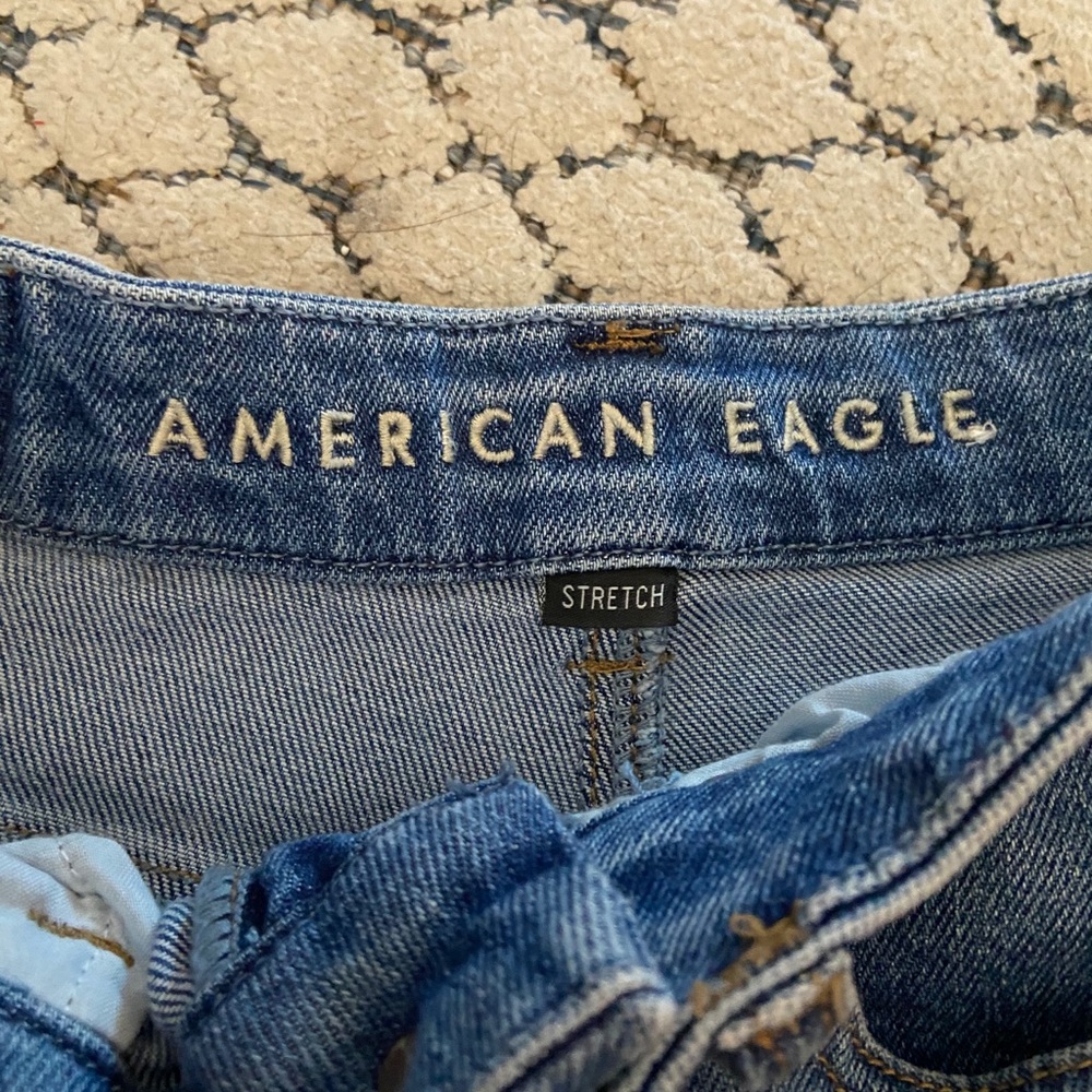 American eagle mom jeans